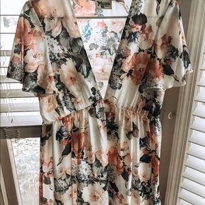 Show me your mumu Austin sweet floral dress
